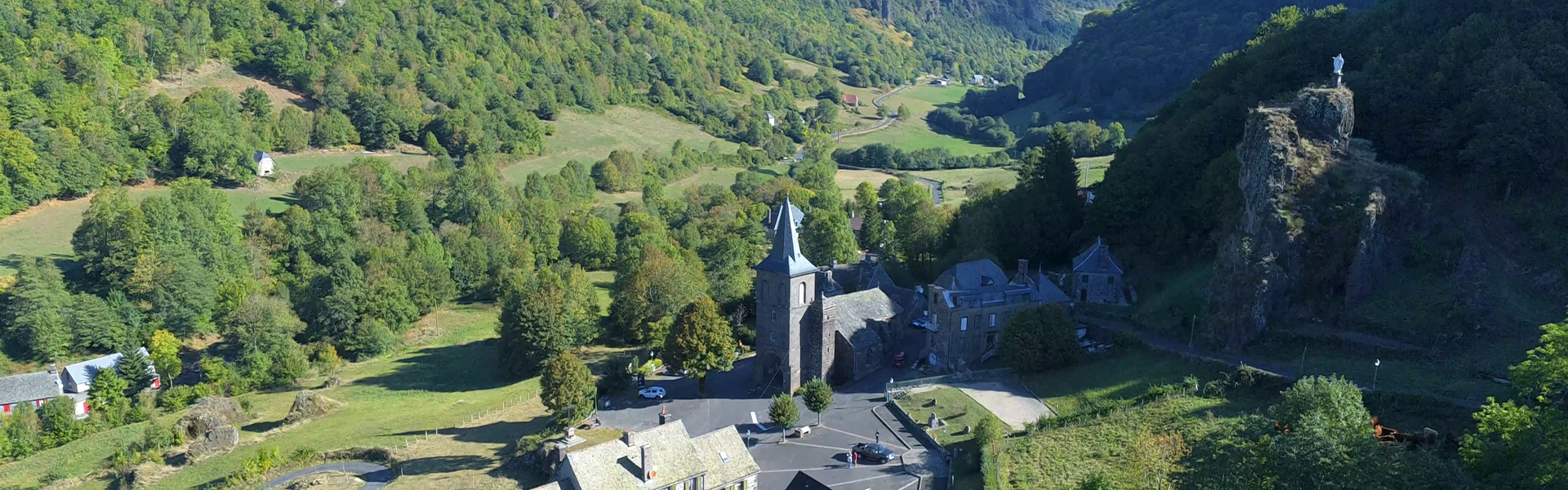 Commune Mairie Village Salers Cantal Auvergne